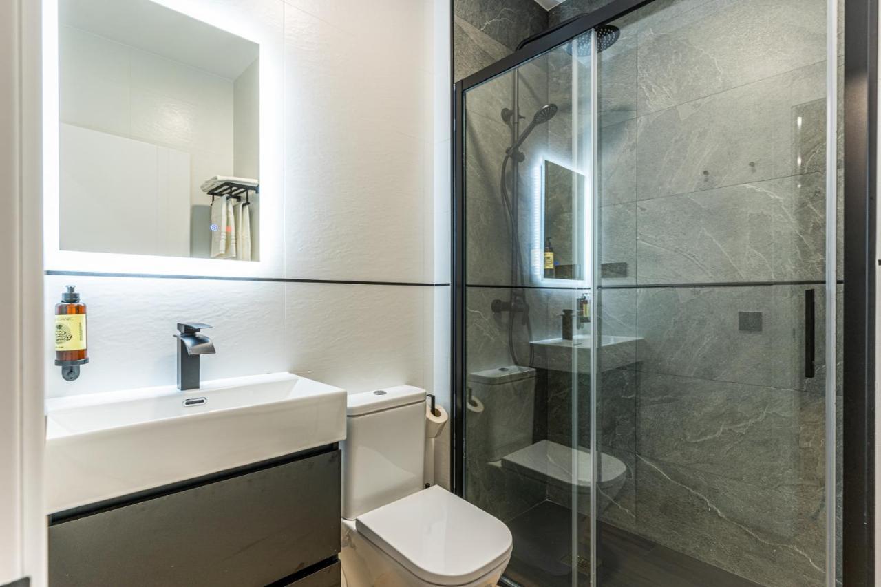 Vr Latina Apartments Madrid Luaran gambar