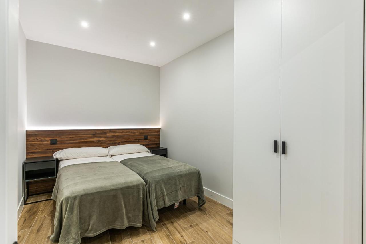 Vr Latina Apartments Madrid Luaran gambar
